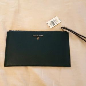 Micheal kors wristlet